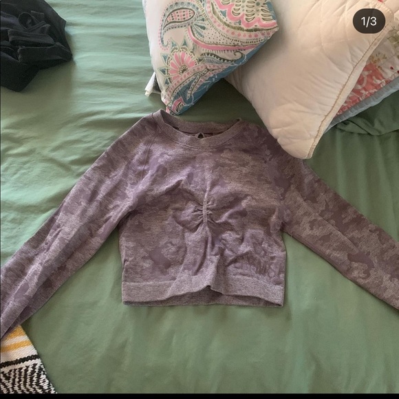 Gymshark CAMO SEAMLESS LONG SLEEVE CROP TOP - Picture 3 of 3